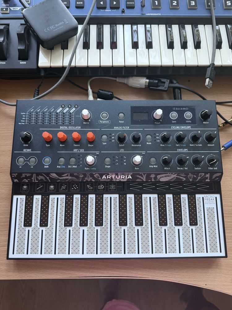Синтезатор Arturia MicroFreak