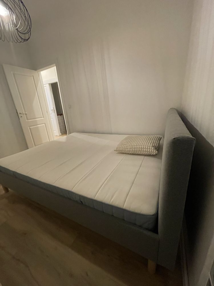Cama Ikea + Colchão