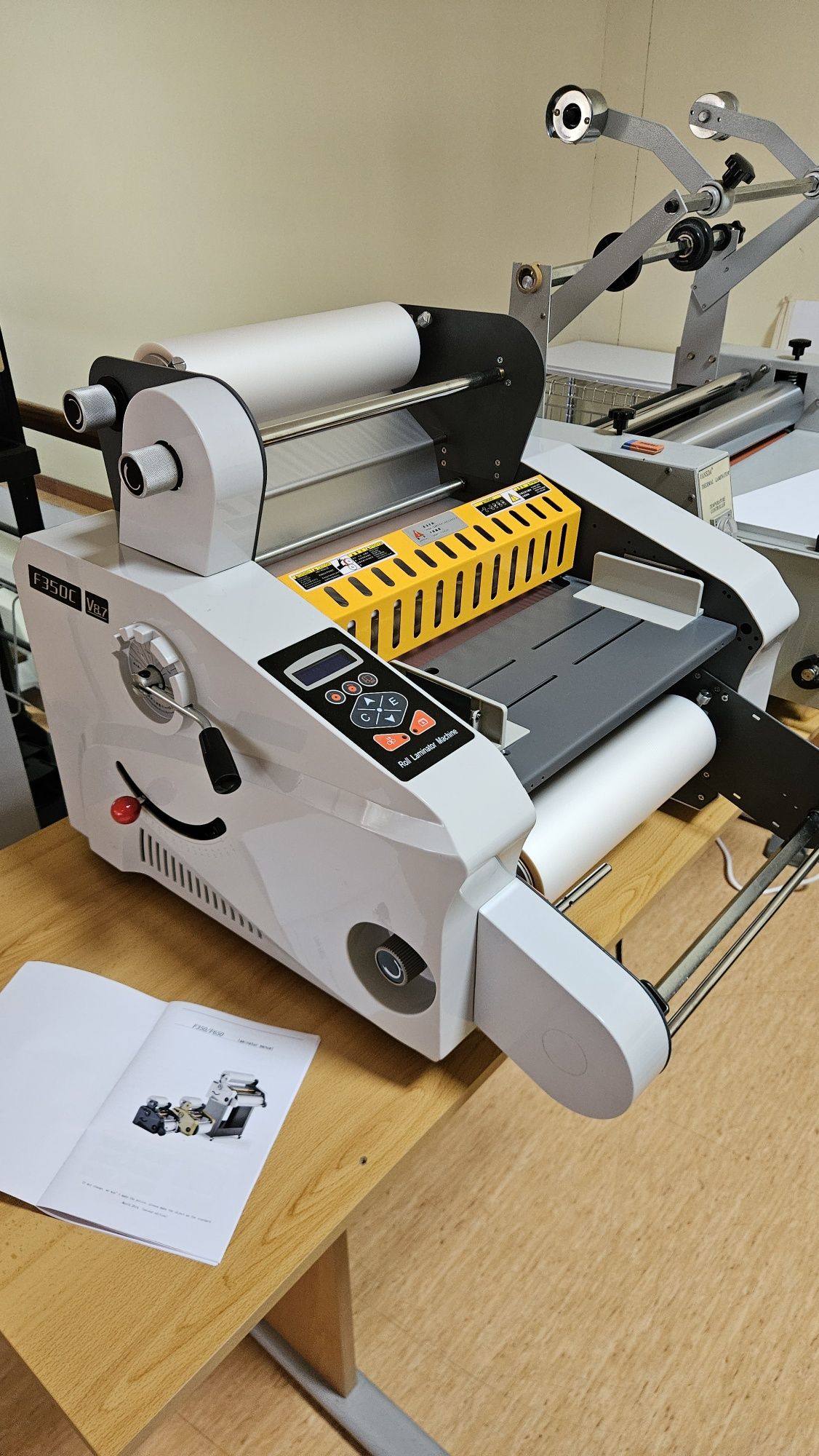 Laminadora / plastificadora F350