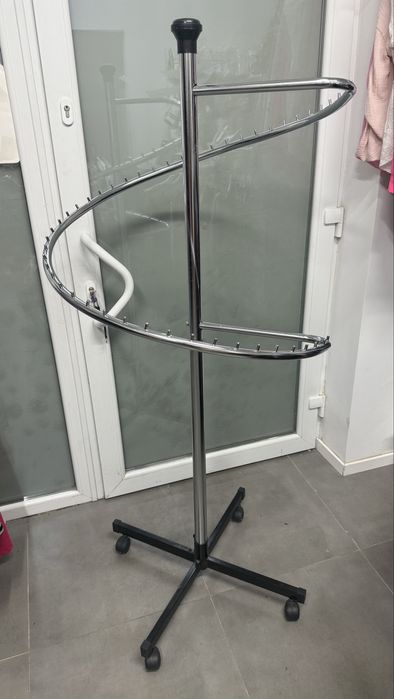 Wieszak sklepowy spirala stojak