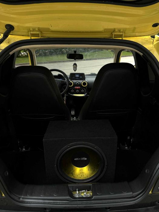 Sprzedam samochód Zhidou