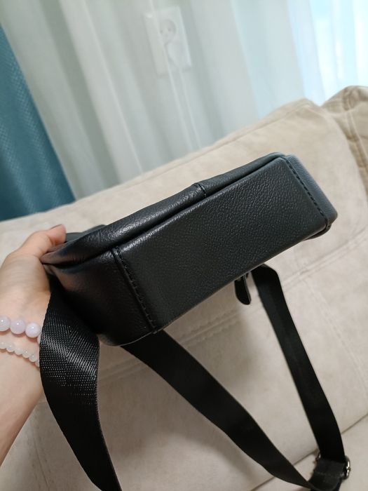 Шкіряна сумка в ідеальному стані