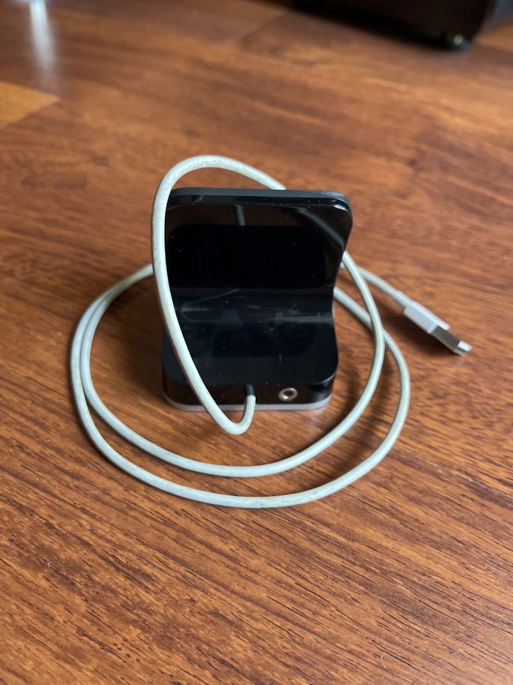 Stacja dokująca z jack do iPhone 5,6,8,9,10,11,12,13 ładowarka Belkin