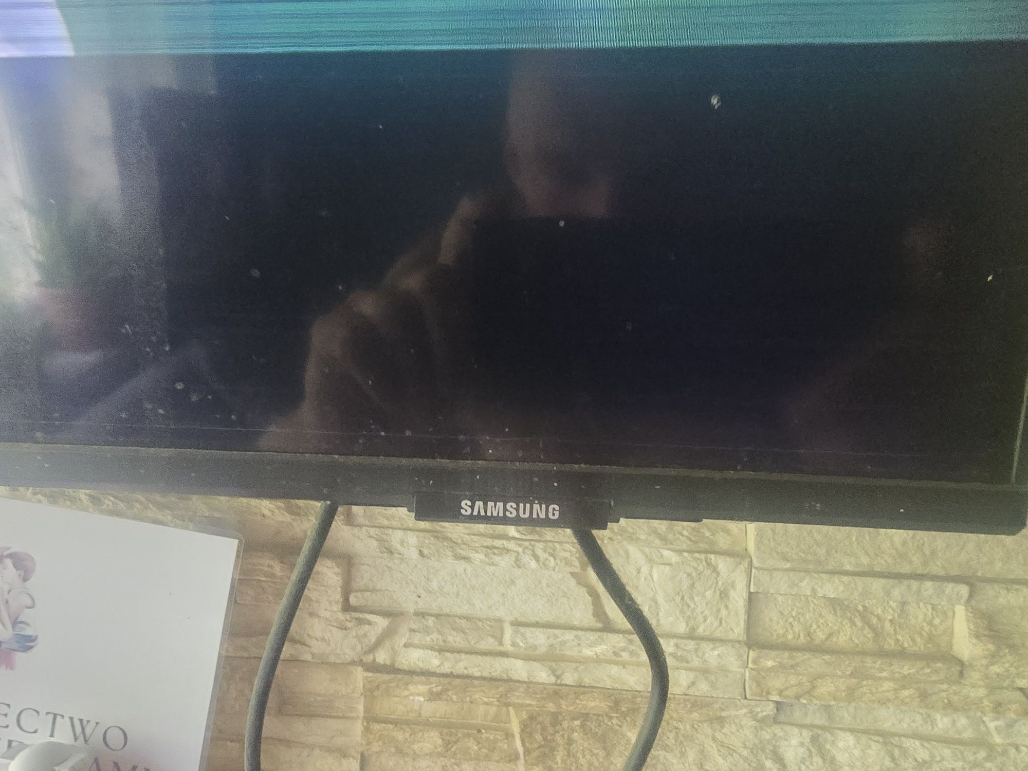 Sprzedam uszkodzony telewizor