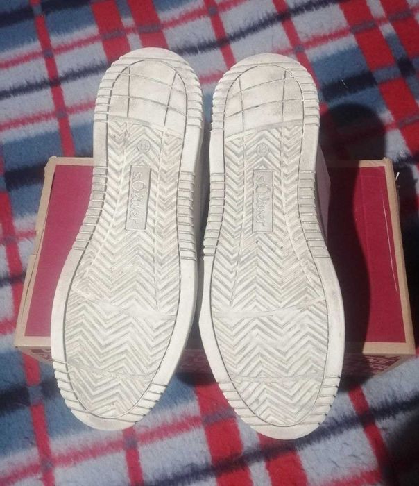 Asics кросівки s.Oliver