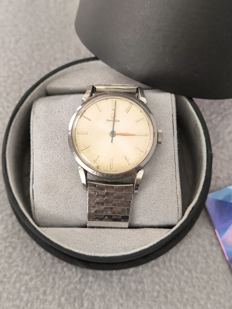 Relógio Omega Masculino com Pulseira Seiko Prata – Elegância e Estilo