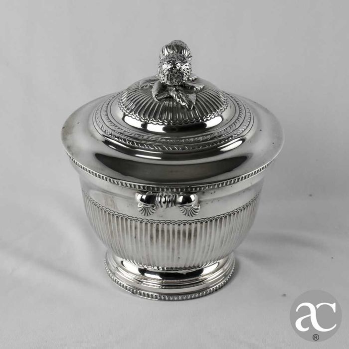 Terrina em prata Portuguesa Águia