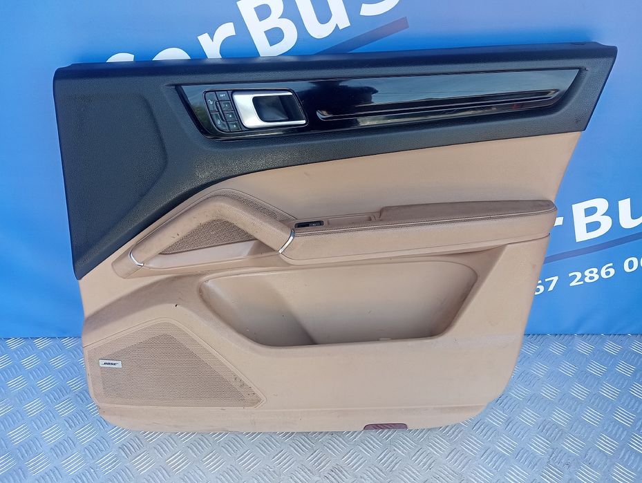 Обшивка (карта) дверей передньої правої Porsche Cayenne 9Y0 Порш Каєн