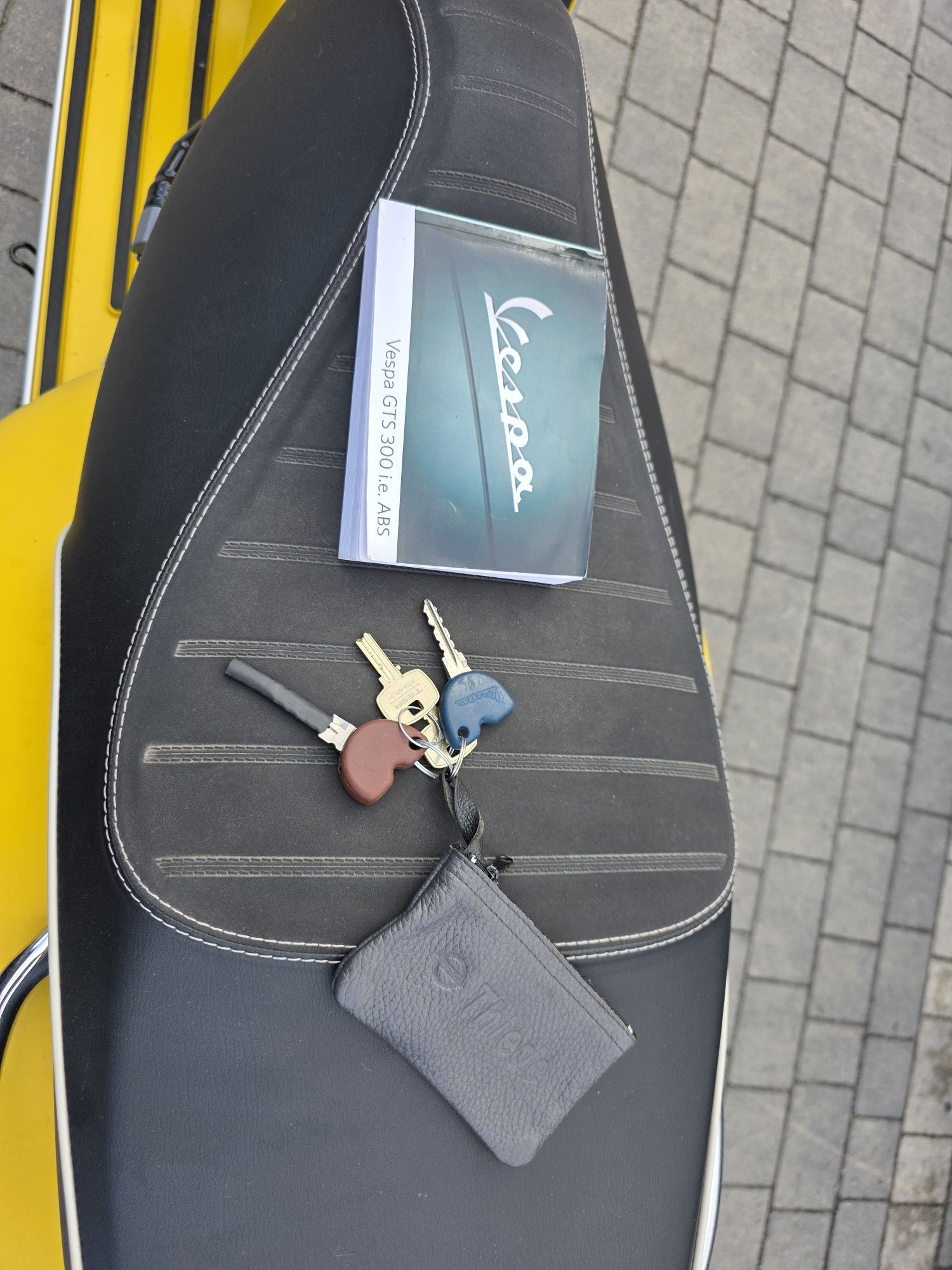 Piaggio vespa 300 gts mały przebieg
