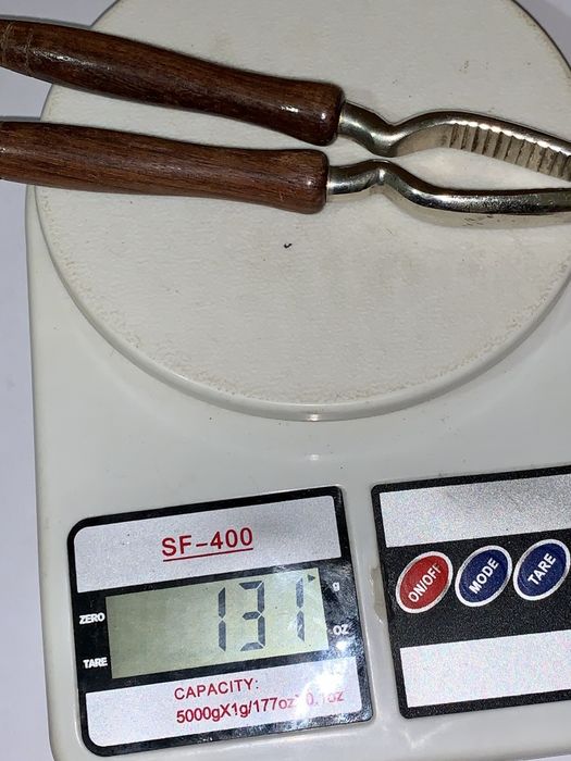 Орехокол ретро .