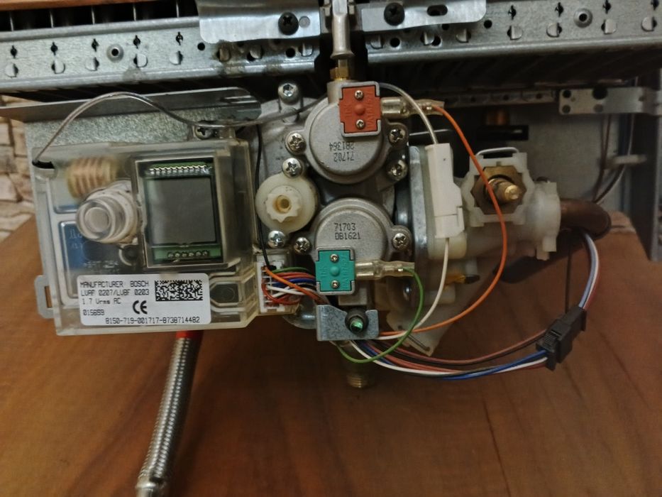 Газова колонка. Проточний газовий водонагрівач.