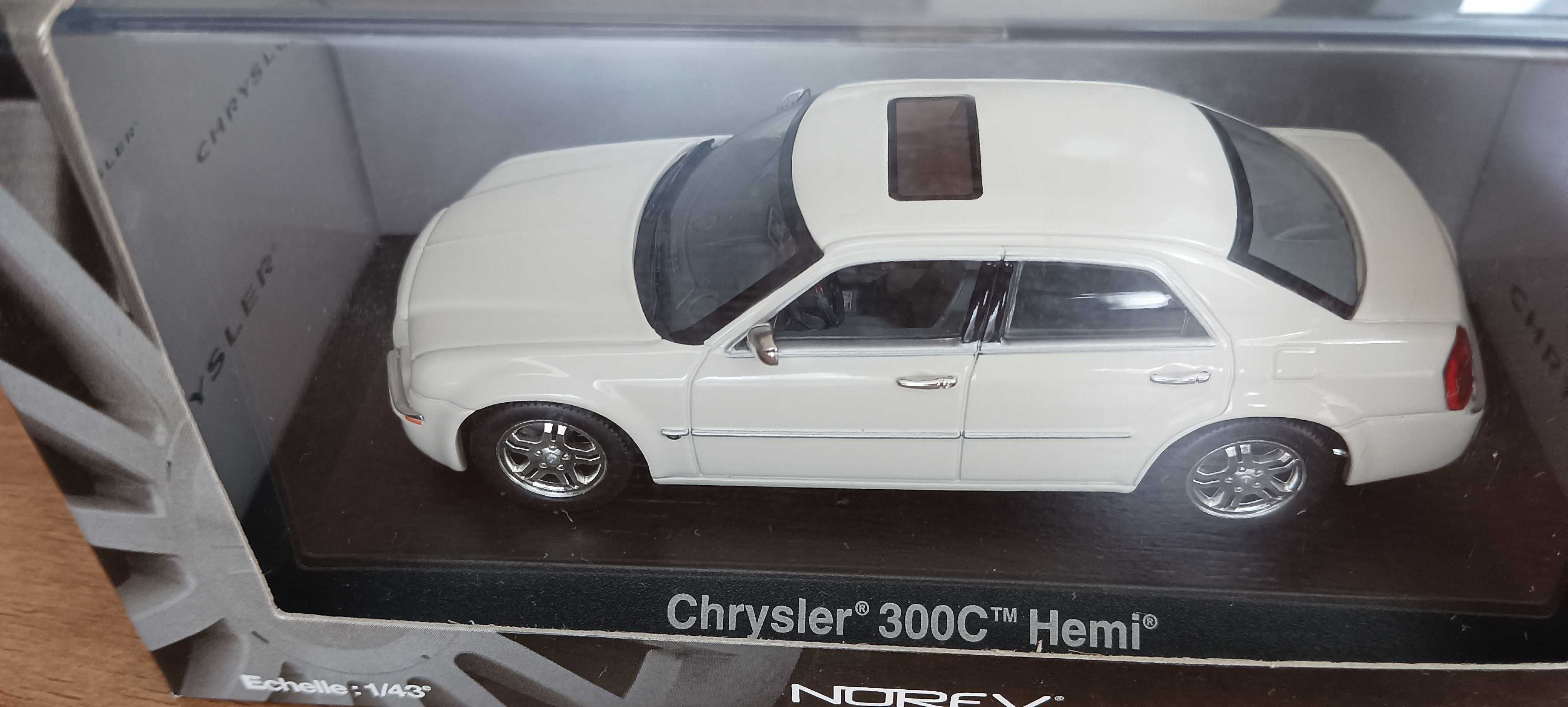 Chhrysler 300C Hemi 1/43  NOREV
