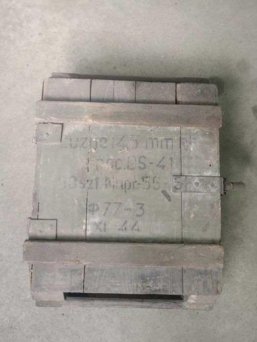 Skrzynia wojskowa 1944