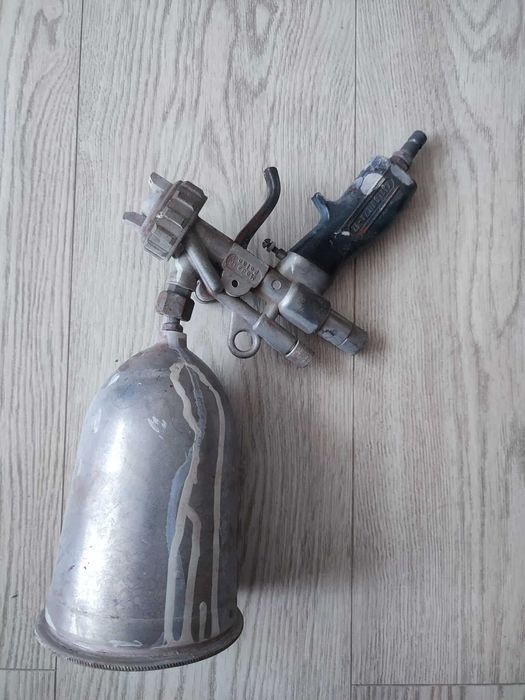 Lakierniczy pistolet do malowania