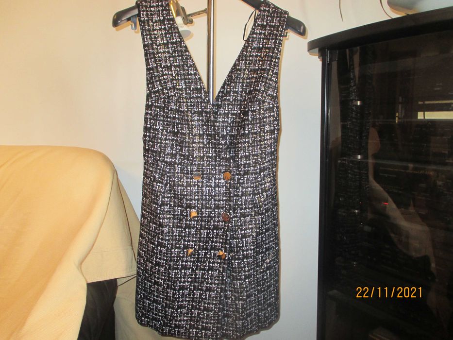 Vestido efeito camurça da Zara, S