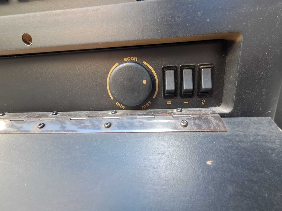 Lareira elétrica efeito chama (bem bonita)