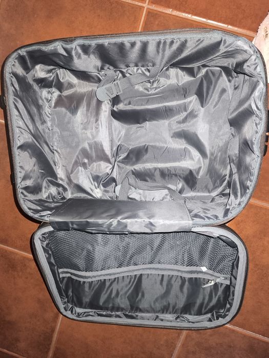 Mala viagem castanha