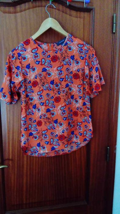 Blusas de Verão - Coloridas e em excelente estado