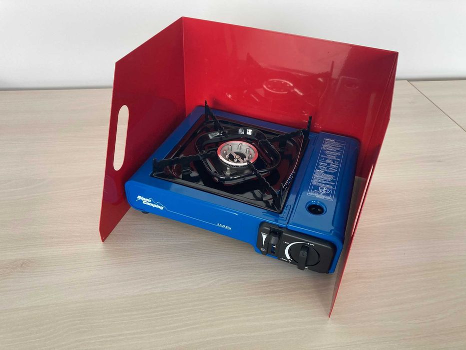 Osłona + Turystyczna kuchenka gazowa + 4 kartusze