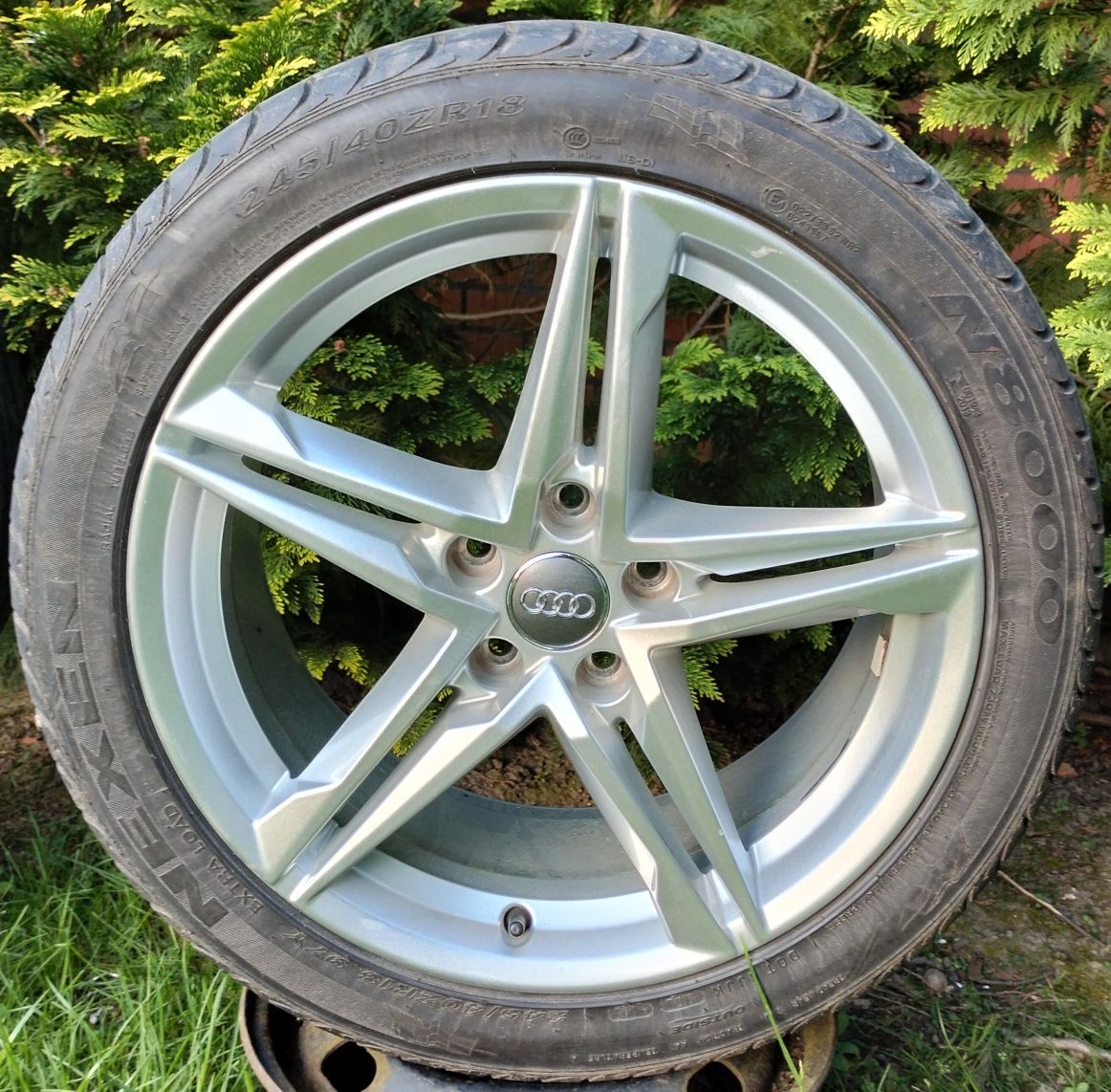 Felgi Oryginał Audi A4 A5 A6 8W0 8Jx18 ET40 5x112 opony lato 245/40r18