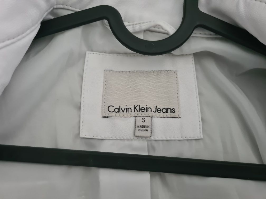 CALVIN KLEIN kurtka eko skórzana r. S biała damska