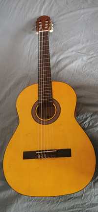 Gitara klasyczna Stagg C440M NAT 4/4 i kostki