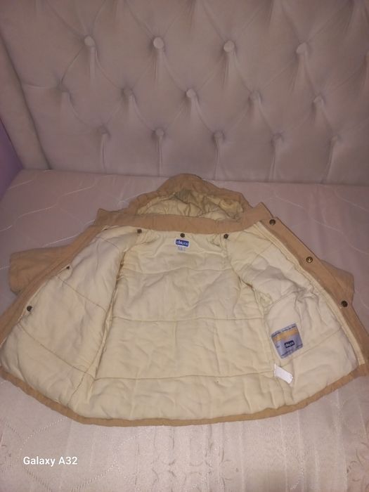 Куртка хороша на осінь