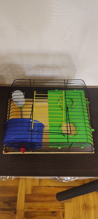 Продам клетку для хомяка