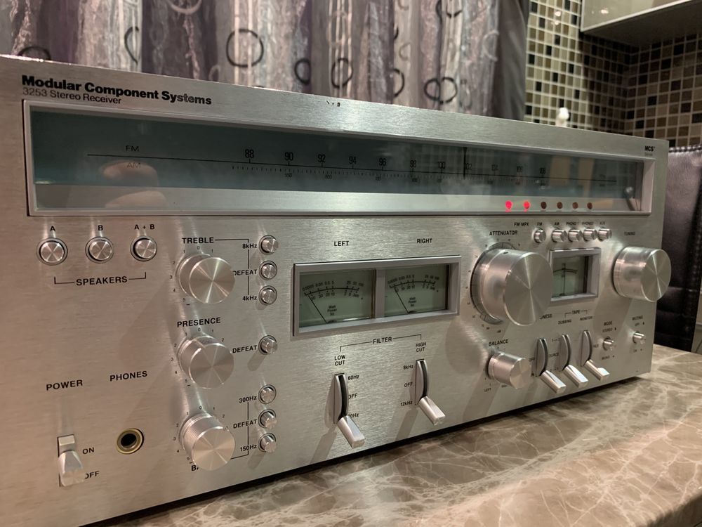 Усилитель MCS-3253.  Экв -990 $.   ( onkyo Sony denon nsksmichi victor