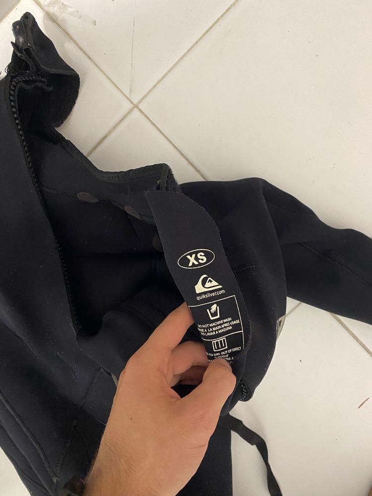 Fato surf quiksilver tamanho XS