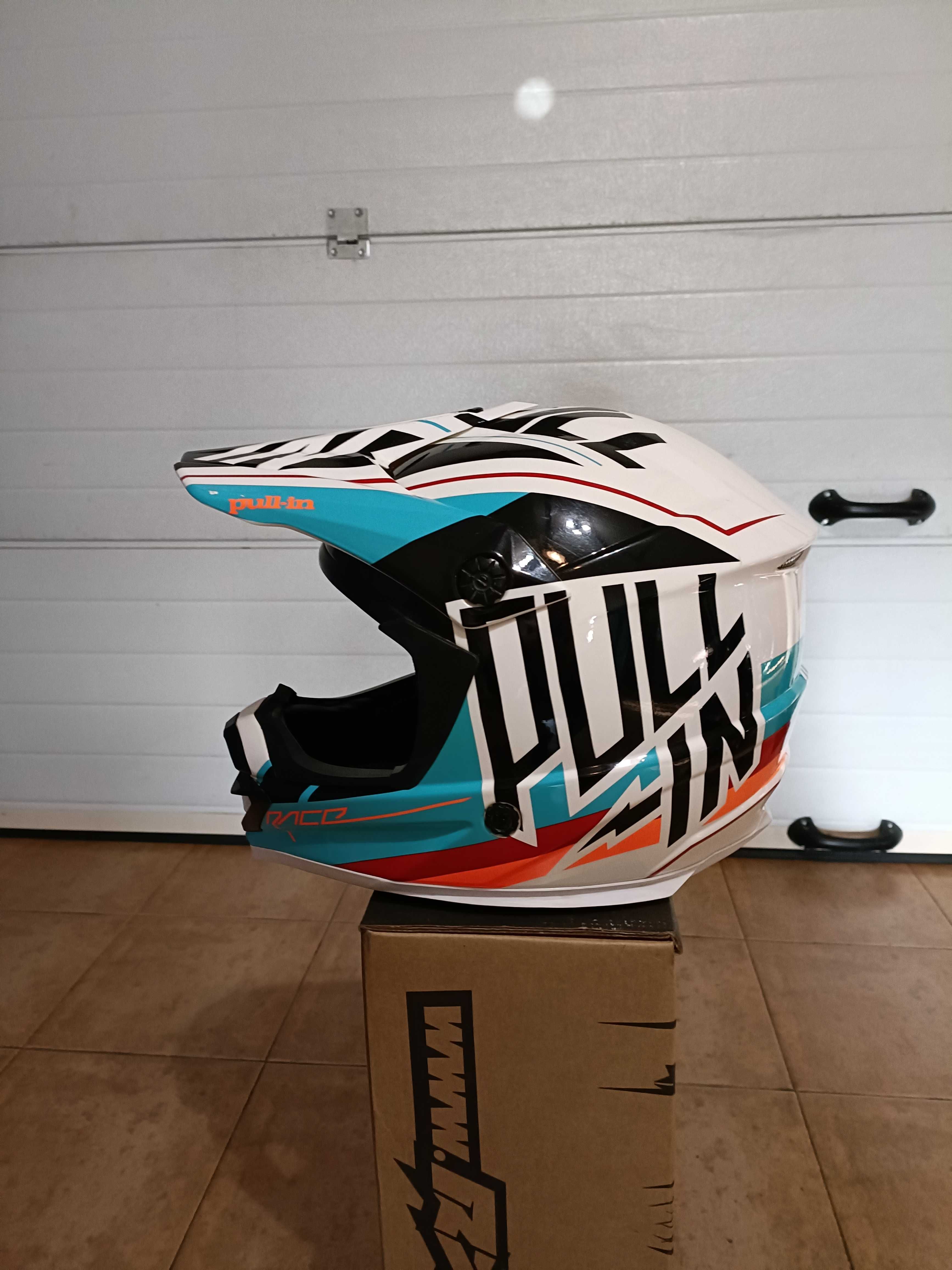 Capacete PULL IN Off Road