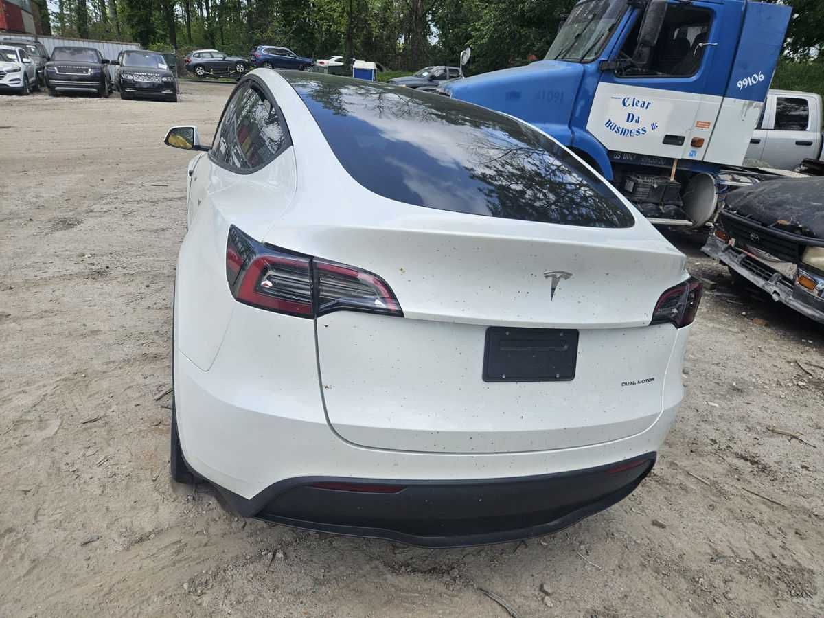 Разборка Tesla Y 2022-2024 Разбор