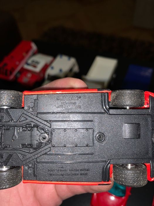 Carros miniaturas de coleção