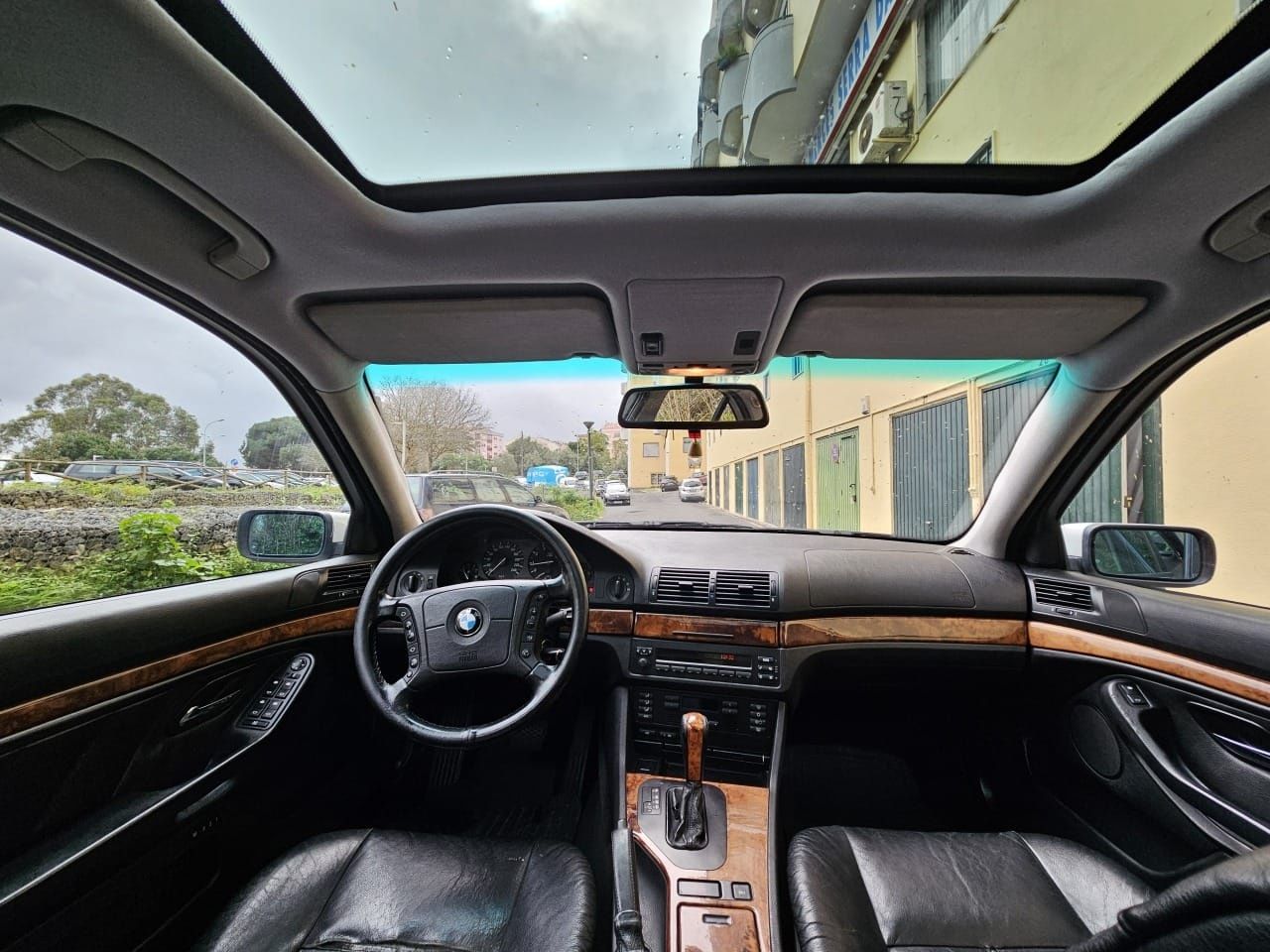 BMW 528I automática