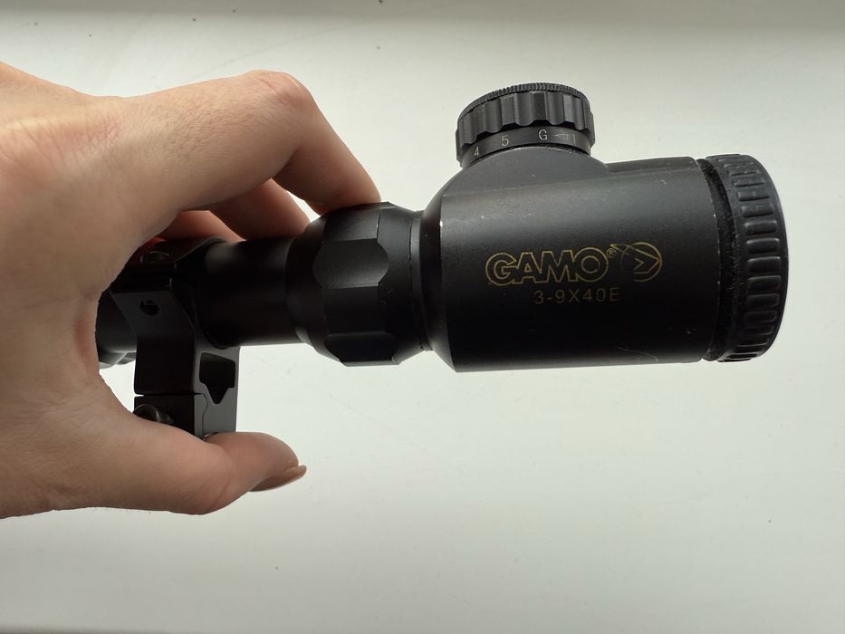 Приціл військовий в хорошому стані