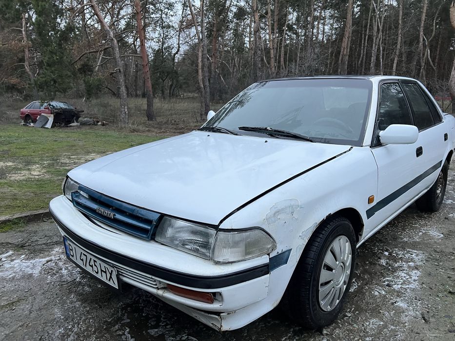 Toyota carina газ, бензин. На ходу