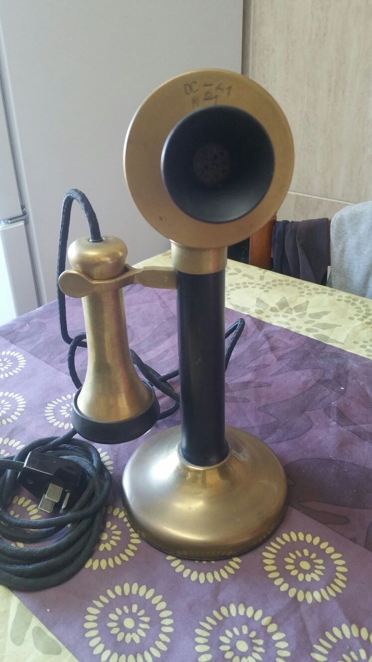 Telefone castiçal antigo