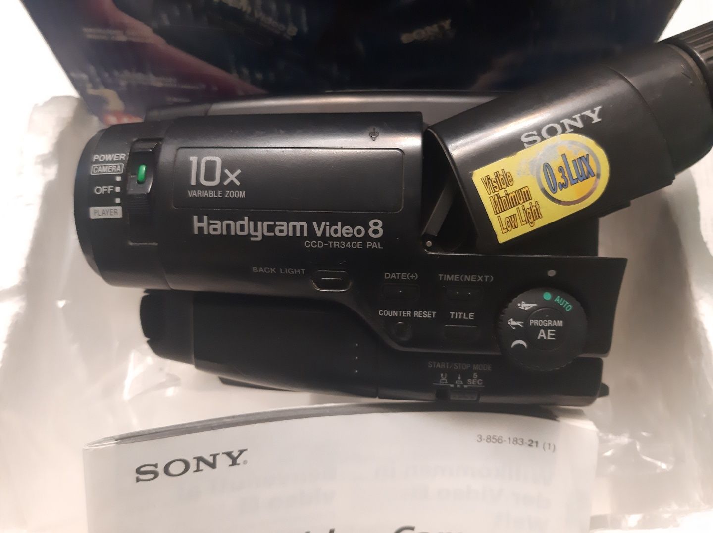 Відеокамери Sony та JVC