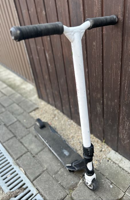 Hulajnoga OXELO SCOOTERS biało czarna