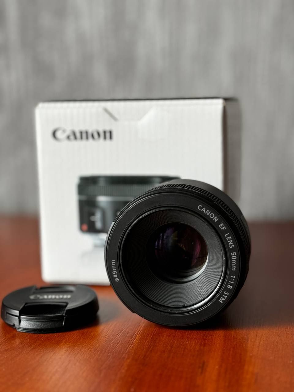 Продаж об'єктив Canon EF 50mm f/1.8 STM