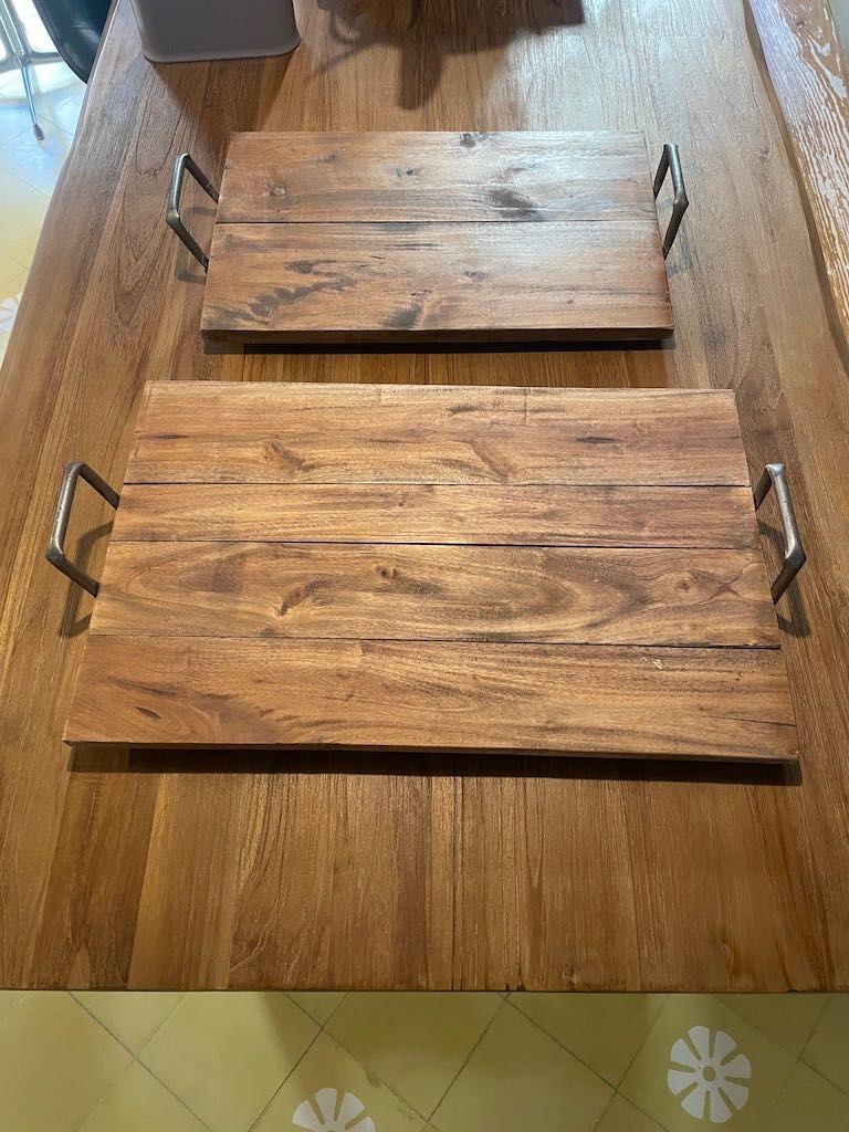 Tabuleiros de madeira para servir / Wooden Serving Trays