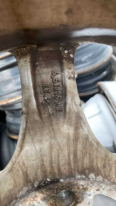 Komplet alufelg R16 wraz z oponami zimowymi Michelin