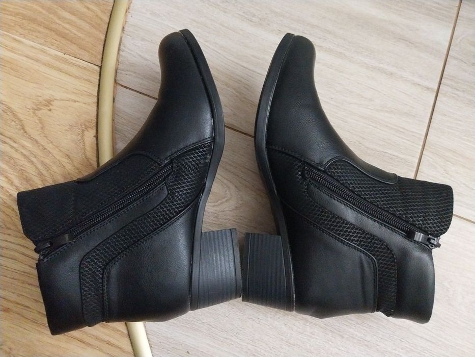 Buty zimowe damskie za kostkę