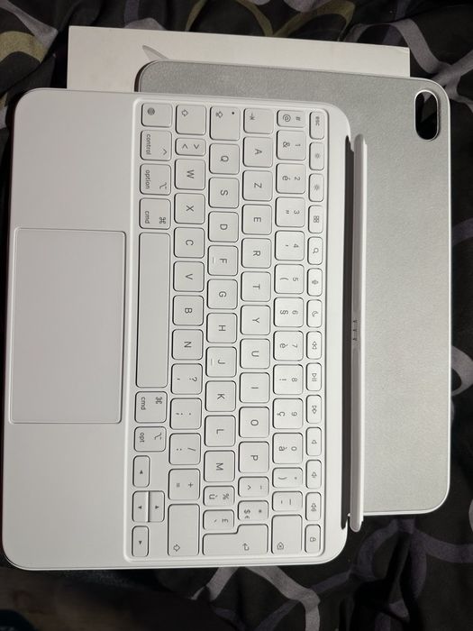 Чохол-клавіатура для планшета MQDP3 iPad 10th gen Apple Magic folio