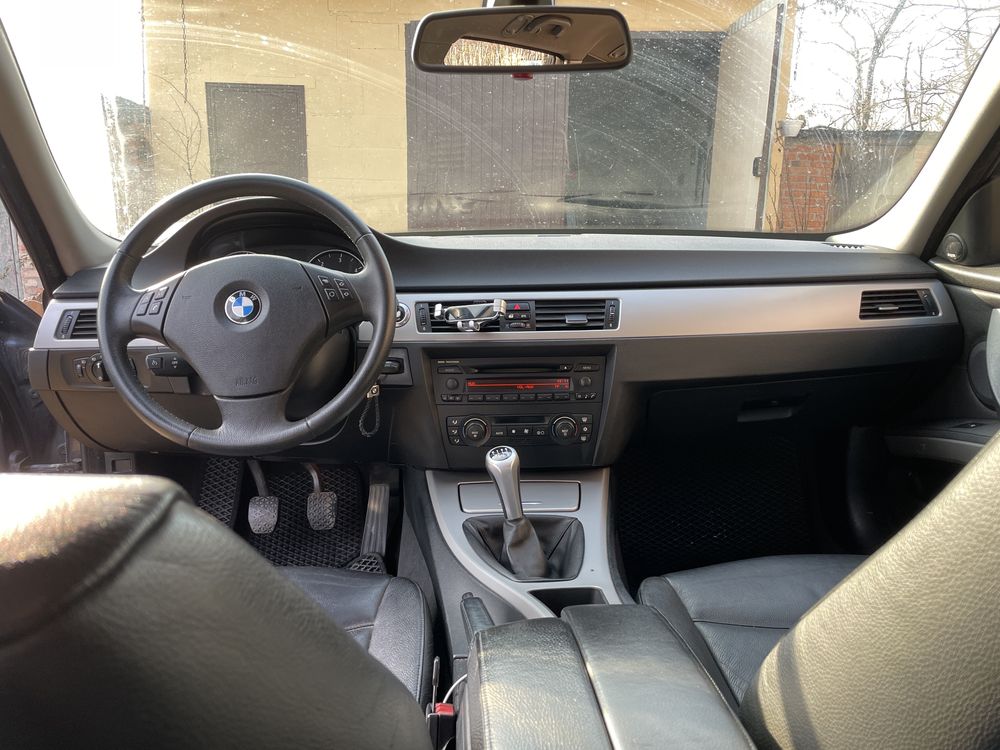 Продам BMW E91 2.0D