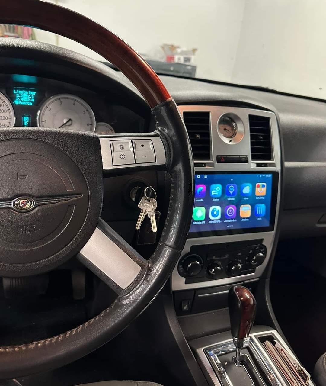 Rádio Chrysler 300C Android 13 com GPS