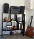 estante de sala ou de corredor