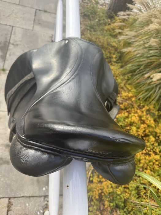 Siodlo ujezdzeniowe daw mag sylwester 17”