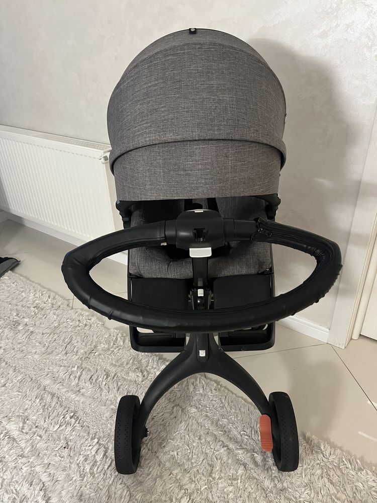 Коляска прогулянкова Stokke v6