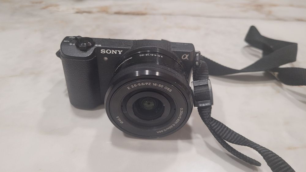 Câmera fotográfica - Sony A5100